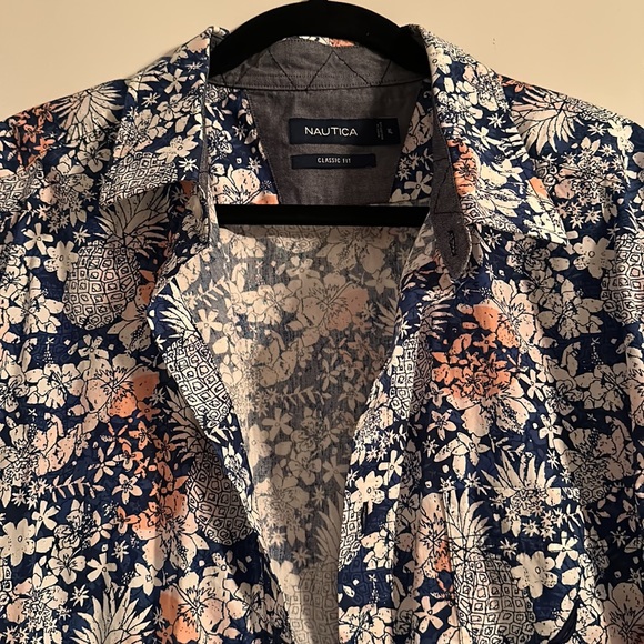 NWT Nautica | Hawaiian pineapple short sleeve button down shirt - Picture 3 of 4